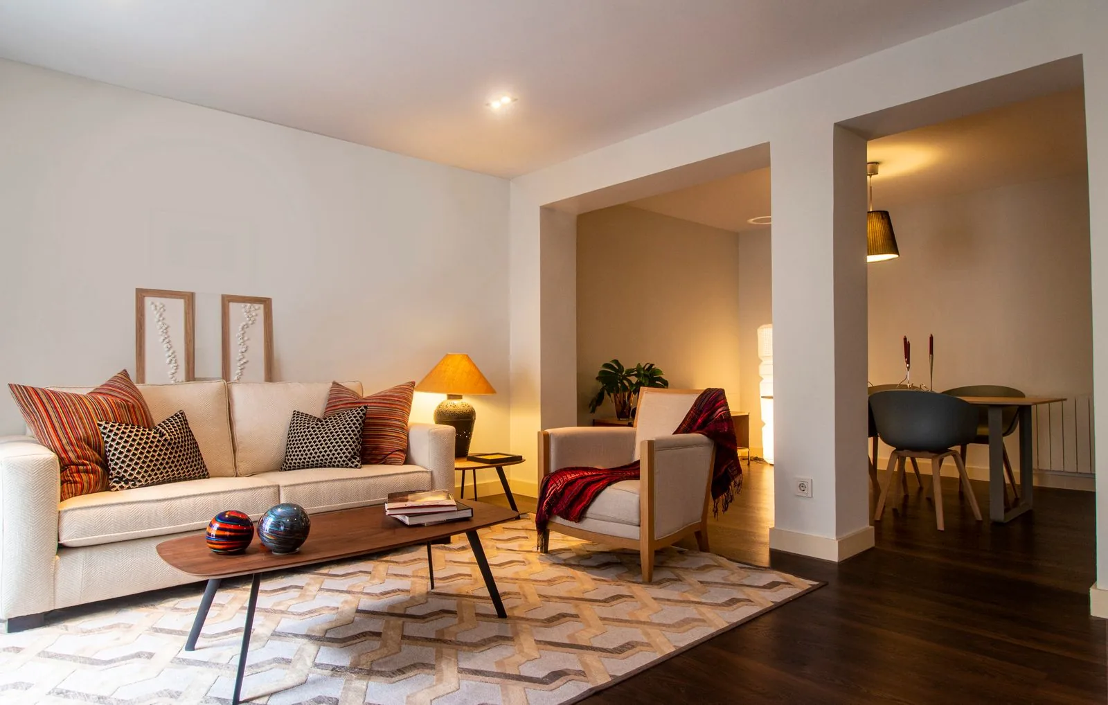 Intérieur chaleureux chauffé par un plancher chauffant basse température - Solugaz